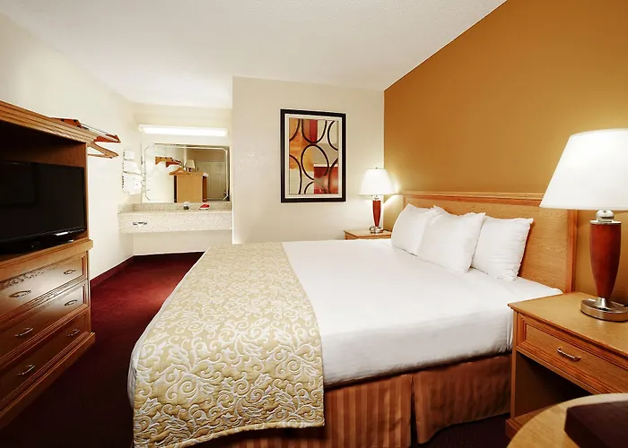 Whispering Hills Inn